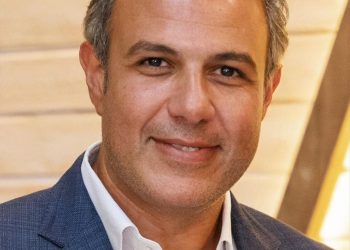 وائل الشاهد الرئيس التنفيذى لشركة ريزيدنس للتطوير العقاري