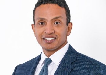 أيمن بن خليفة، الرئيس التنفيذي والعضو المنتدب لشركة المطورون العرب القابضة