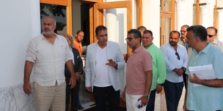 رئيس أبوظبي للاستثمارات السياحية يتفقد مشروعات التطوير في مصر