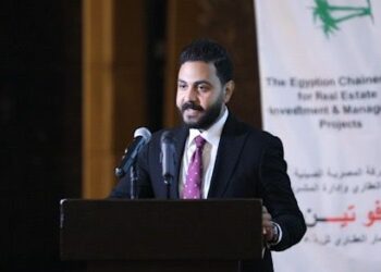 أحمد عزت رئيس القطاع التجار ى بشركة البروج للإنشاء والتعمير