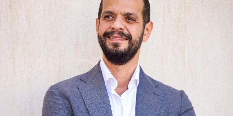 محمد عامر: “رأس بناس” ليست الوحيدة ومصر مليئة بالفرص الجاذبة للاستثمار