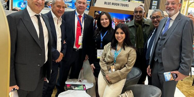 إيهاب عبد العال: بورصة لندن الدولية تحمل مؤشرات إيجابية للسياحة المصرية