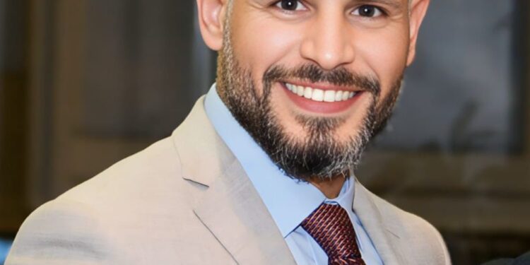 محمد فاروق عضو الاتحاد المصري للغرف السياحية