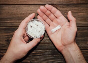 ارتفاع شعبية أكياس النيكوتين في ويلز: خيار عملي وخالٍ من الدخان