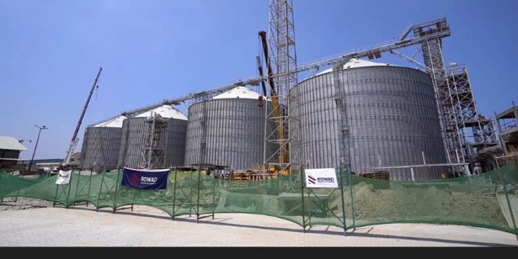 رواد الهندسة الحديثة تفتتح صوامع معدنية سعة 100 ألف بميناء غرب بورسعيد