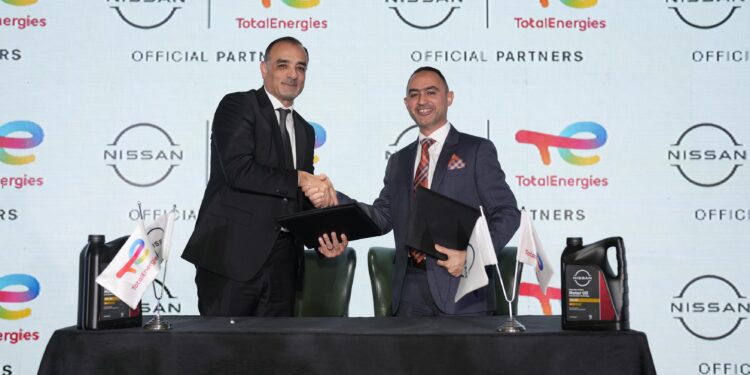 نيسان مصر وتوتال إنرجيز تطلقان شراكة استراتيجية لتعزيز حلول التصنيع المحلي لزيوت المحركات الأصلية
