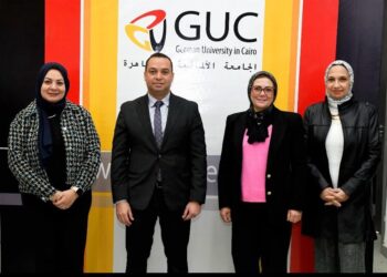 أحمد عليوة يحصل على الدكتوراه بامتياز عن آليات مواجهة التضخم وبقاء الشركات الصناعية الصغيرة