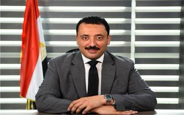 محمد رزق: المشروعات الصغيرة والمتوسطة هي العمود الفقري للاقتصاد الوطني ومحرك رئيسي للنمو وخلق فرص العمل